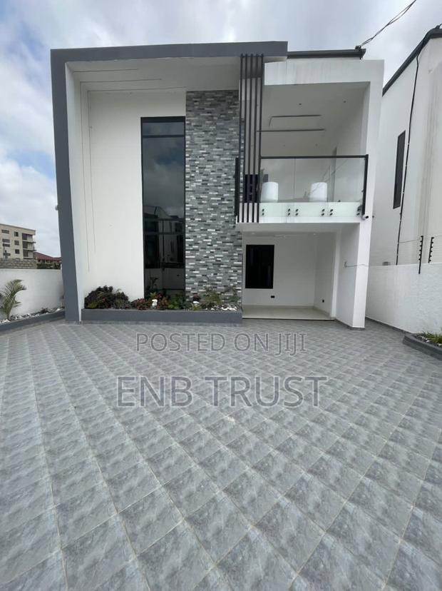 4bdrm Duplex in East Legon Hills, School Junction for sale · Photo 3