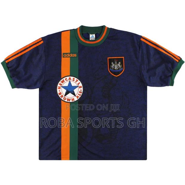 1997/98 Newcastle Retro Away Jersey · Photo 2