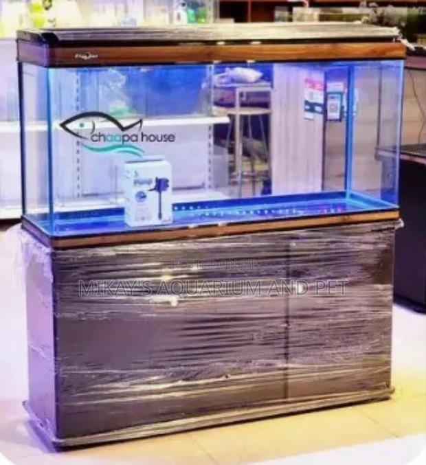 Three Feet Aquarium Tank With Stand · Photo 1