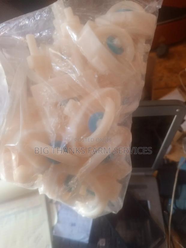 Bell Drinker Connectors In Stock · Photo 2