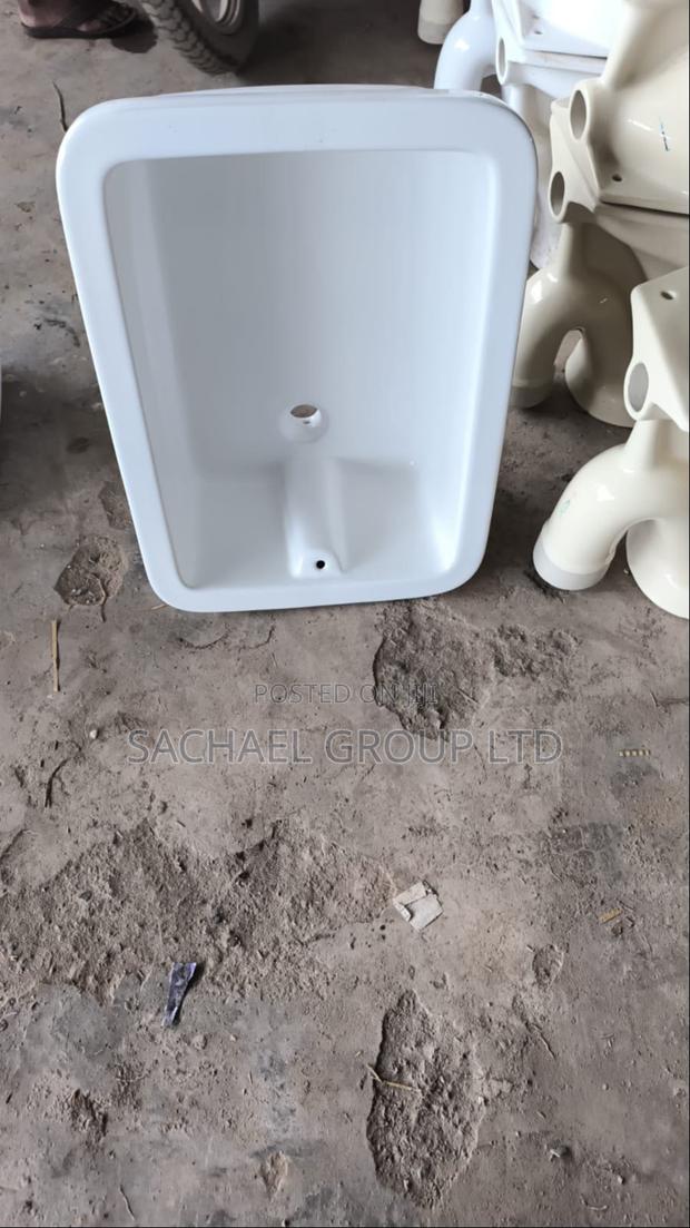 Hospital Sink · Photo 2