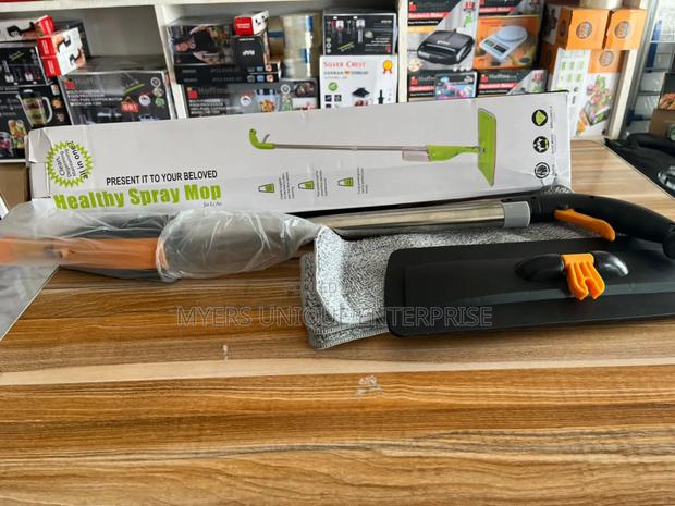 Sportless Water Spray Mop · Photo 1