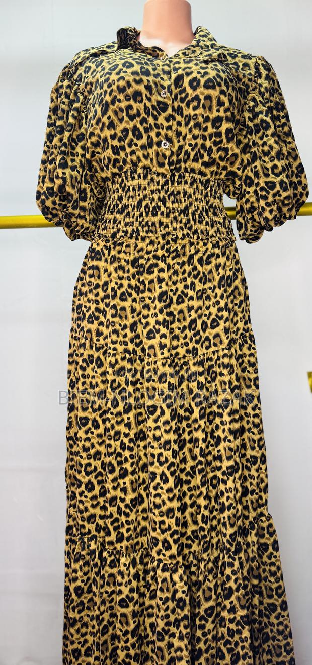 Ladies Straight , Sket and Top Dress Available · Photo 1