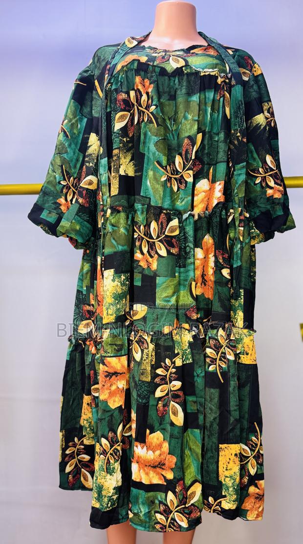 Ladies Straight , Sket and Top Dress Available · Photo 4