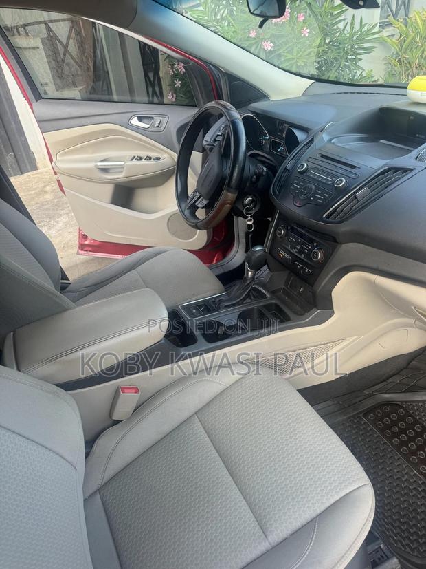 Ford Escape SE 4x4 2017 Red · Photo 4