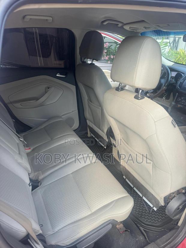 Ford Escape SE 4x4 2017 Red · Photo 3