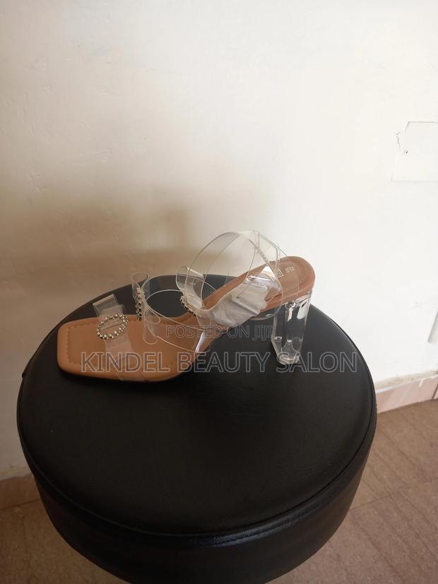 Ladies High Heel Sandal · Photo 2