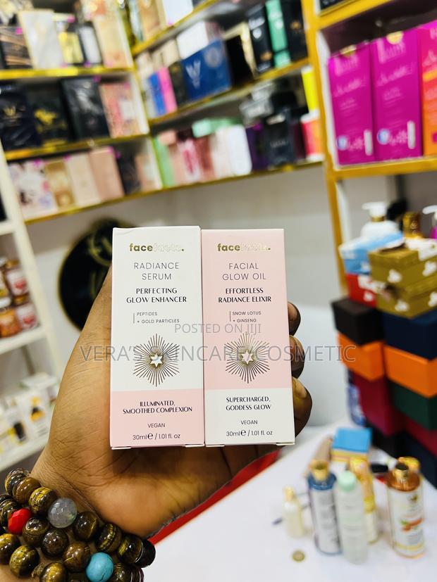 Face Facts Facial Glow Oil And Serum · Photo 1