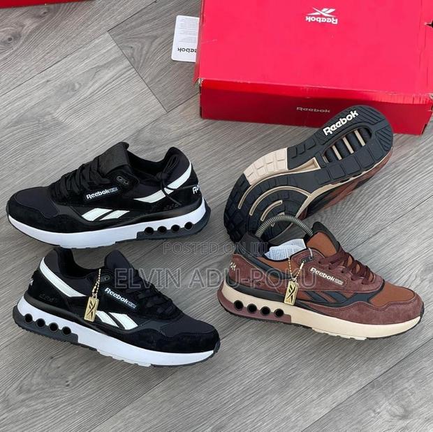 Reebok Ers World Sneaker in Different Colours, Swipe> · Photo 1