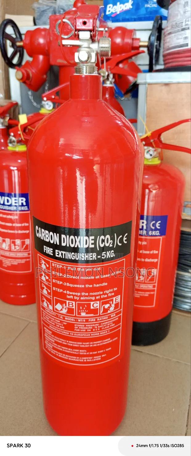 5kg Carbon Dioxide (Co2) Fire Extinguisher · Photo 1