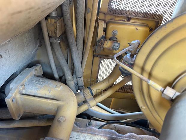 Dozer -Caterpillar D6r Xl Dozer · Photo 5