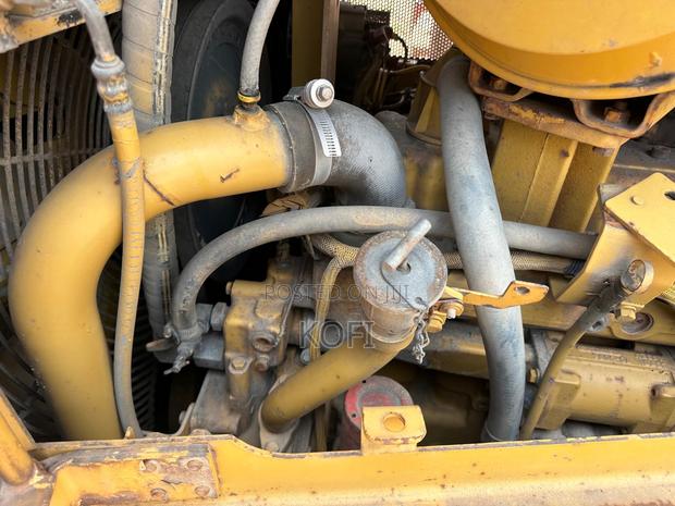 Dozer -Caterpillar D6r Xl Dozer · Photo 7