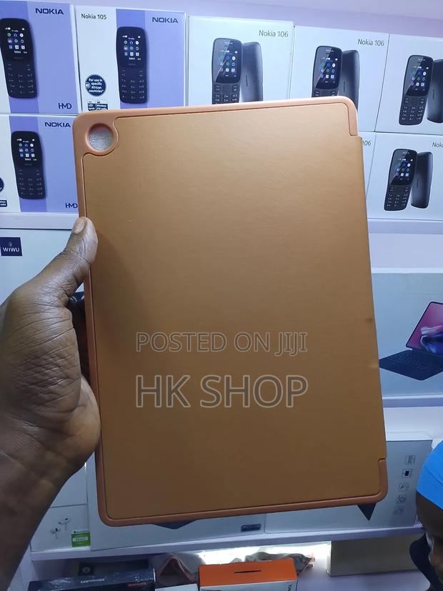 Samsung Galaxy Tab A9 Plus Smart Case - Light Brown · Photo 2