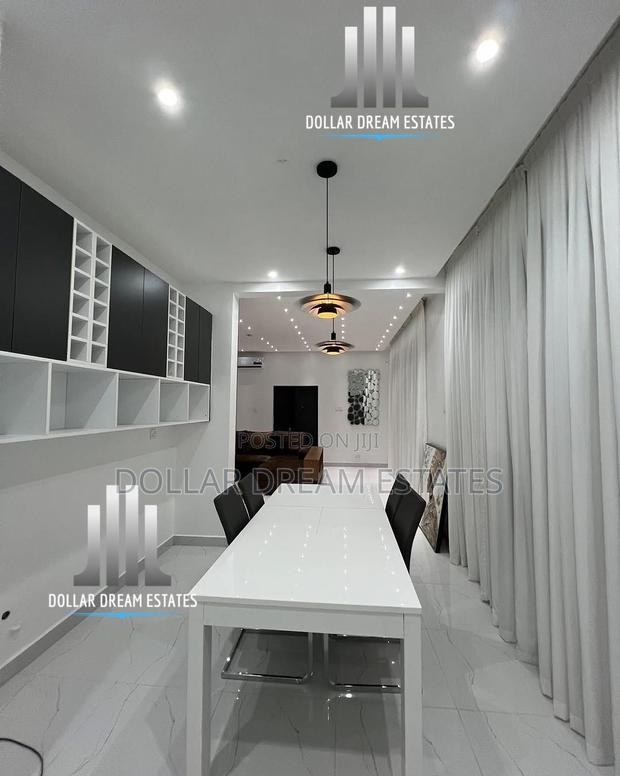 Furnished 4bdrm House in East Legon for sale · Photo 4