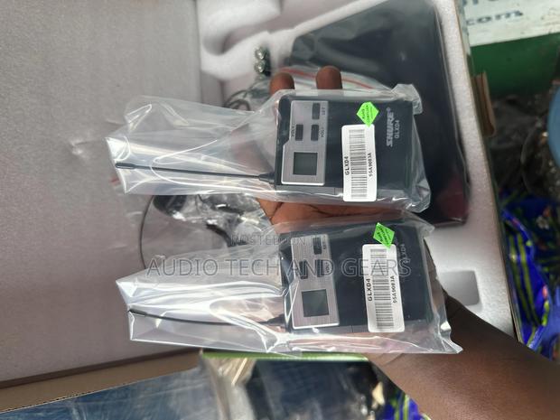 Shure Wireless Head and Tie Microphone (Glxd4) · Photo 3