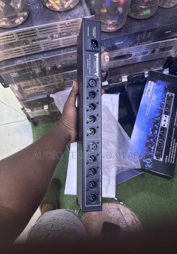 Supermulti 4 Way Stereo Crossover Plus Subwoofer · Photo 4