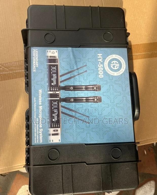 Shure Hu-5000 Wireless Microphone · Photo 1