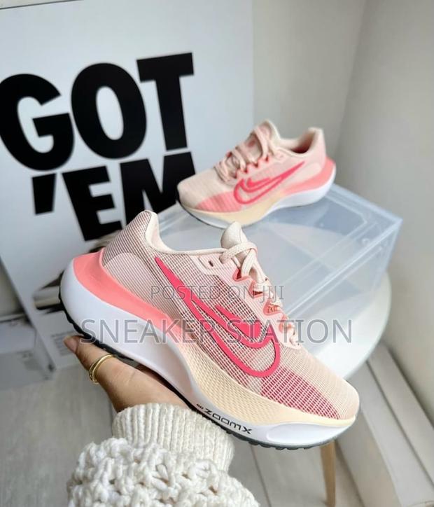 Nike Zoom Fly 5 Pink Oxford · Photo 2