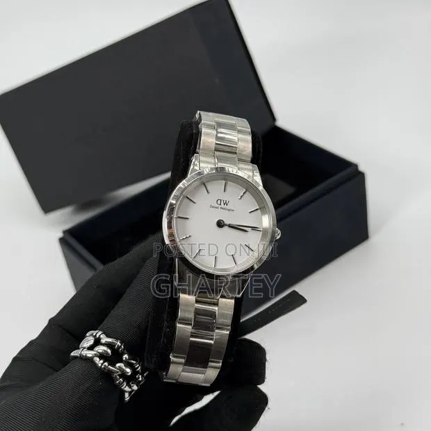 Dw Analog Display Watch || for Women · Photo 1