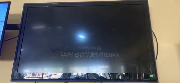 LG Television 42 Inches · Photo 1