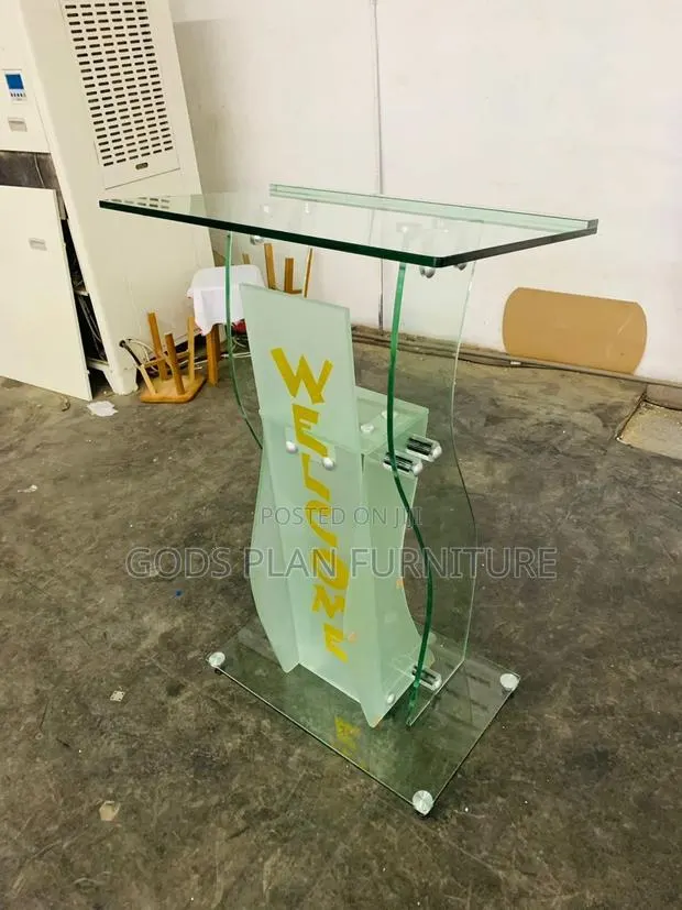 Authentic Glass Pulpit · Photo 1
