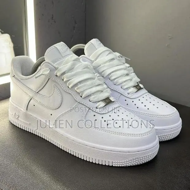 Original Nike Air Force 1 White · Photo 1