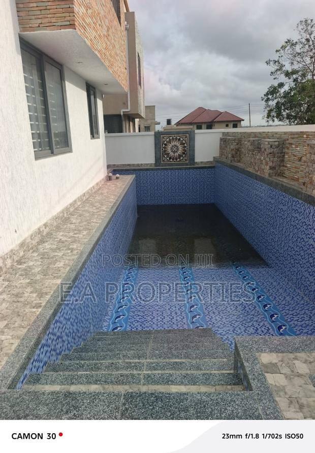7bdrm House in E A Propeties, Ability for sale · Photo 4