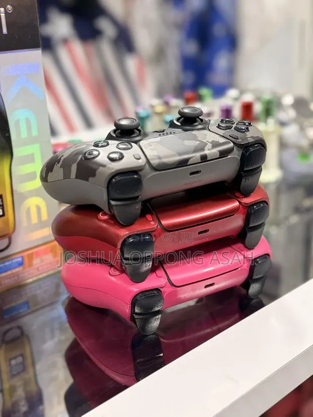 Canada Used Ps5 Controllers · Photo 1