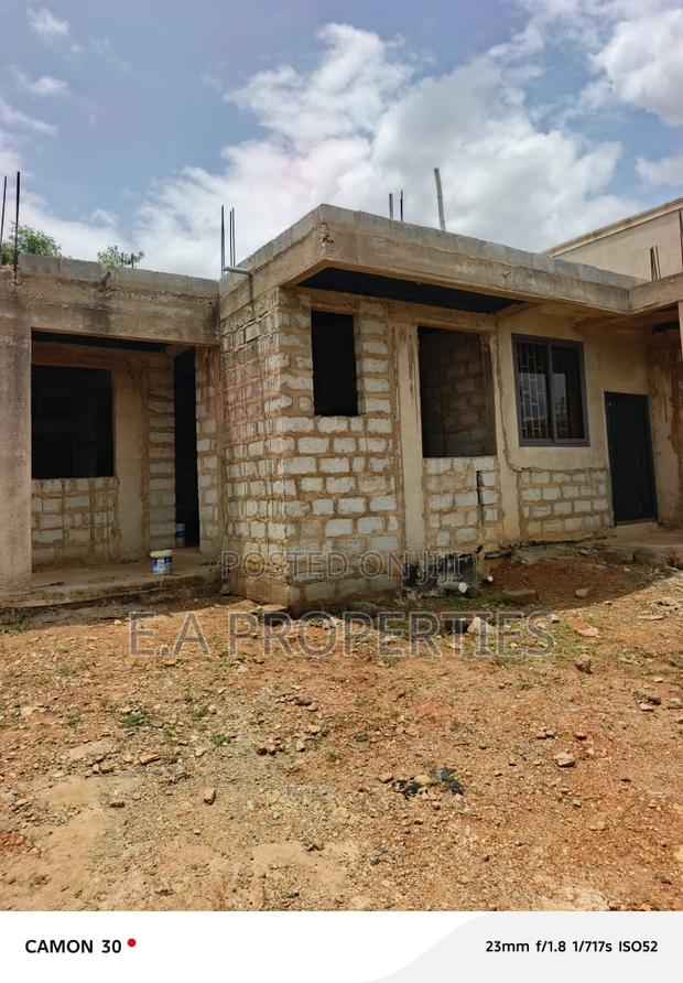 3bdrm House in E A Properties, Malejor for sale · Photo 3