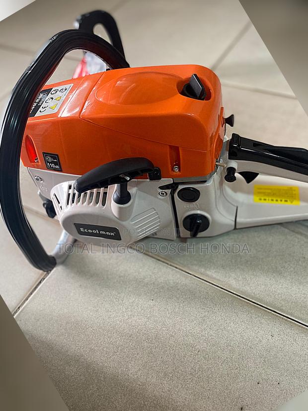 Complete Chainsaw With Bar and Chain 18 Inches (2.2horse Power) · Photo 2