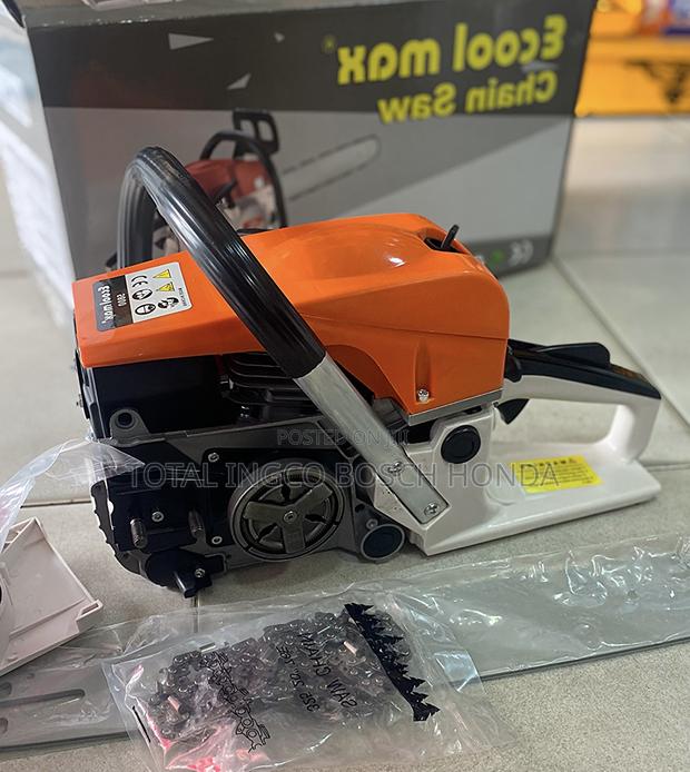 18 Inches Chainsaw Come With All Accessories · Photo 1