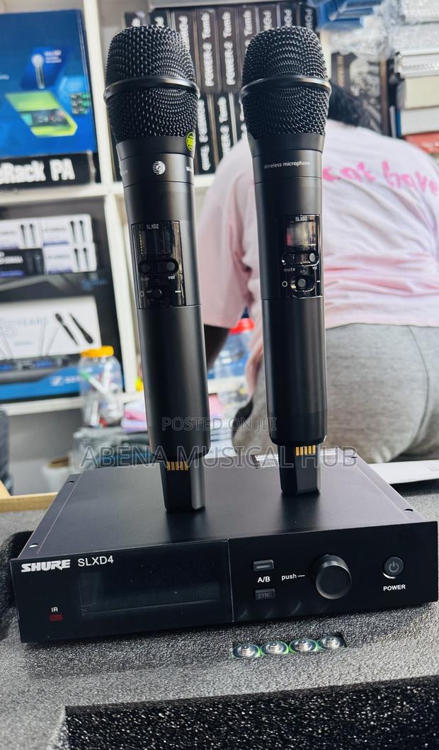 Shure SLX-D 2 in 1 Microphone · Photo 2