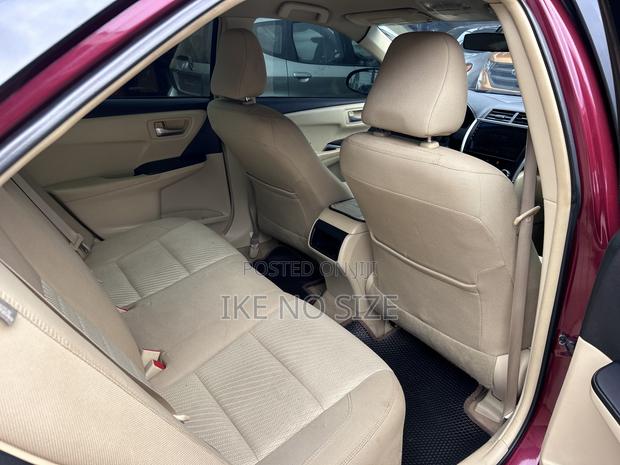 Toyota Camry 2016 Red · Photo 6
