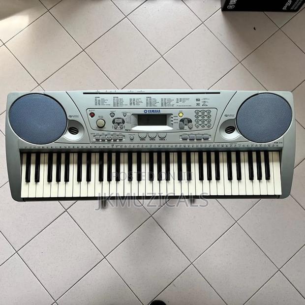PSR 275_ 61 Keys_ Keyboard_ Piano · Photo 2