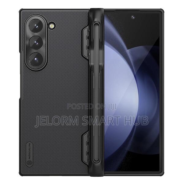 Samsung Fold 6 Frosted Shield Case · Photo 1
