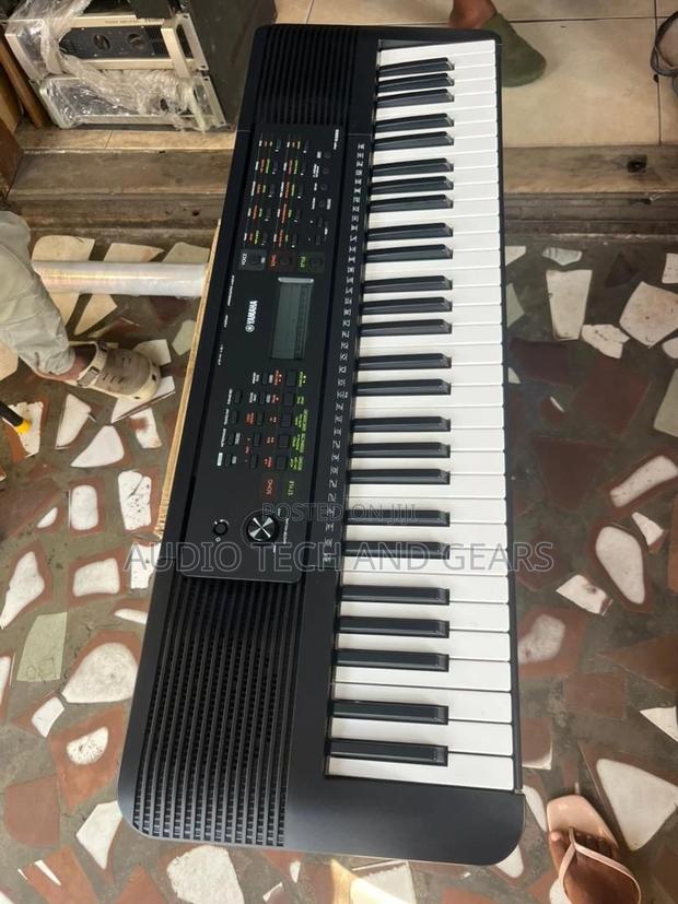 Yamaha PSR E-283 · Photo 3