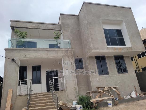 Furnished 4bdrm Bungalow in Diamond City Estate, Atwima Kwanwoma · Photo 1