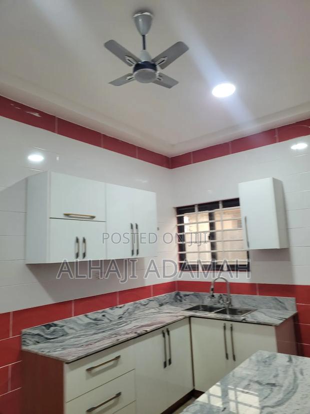 Furnished 4bdrm Bungalow in Diamond City Estate, Atwima Kwanwoma · Photo 6