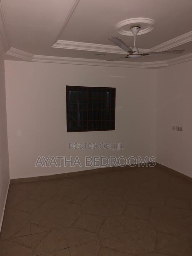 2bdrm Apartment in Modern Properties, New Town for rent · Photo 4