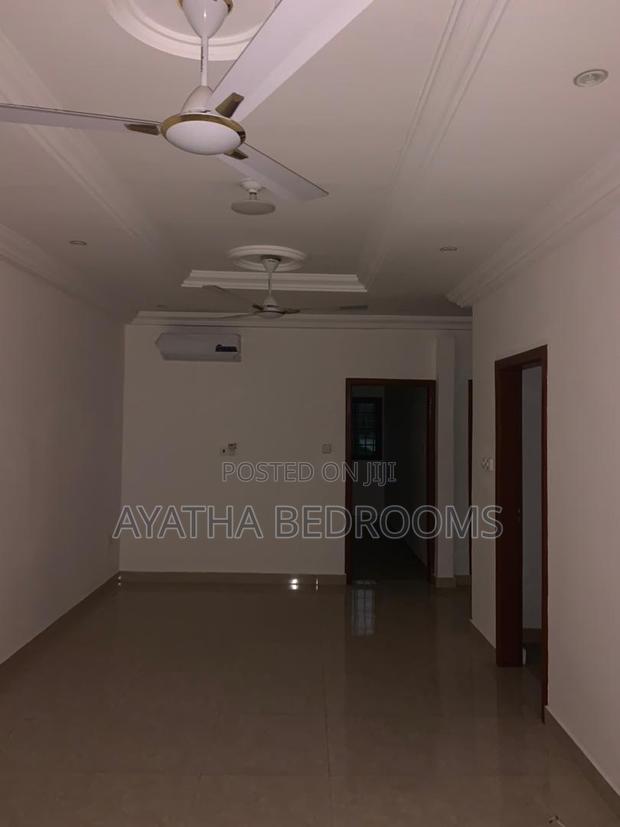 2bdrm Apartment in Modern Properties, New Town for rent · Photo 8