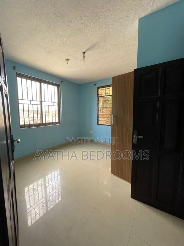 2bdrm Apartment in Modern Properties, New Town for rent · Photo 8