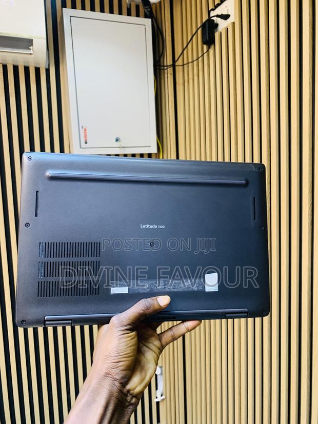 Laptop Dell Latitude 7320 16GB Intel Core i5 SSD 256GB · Photo 4