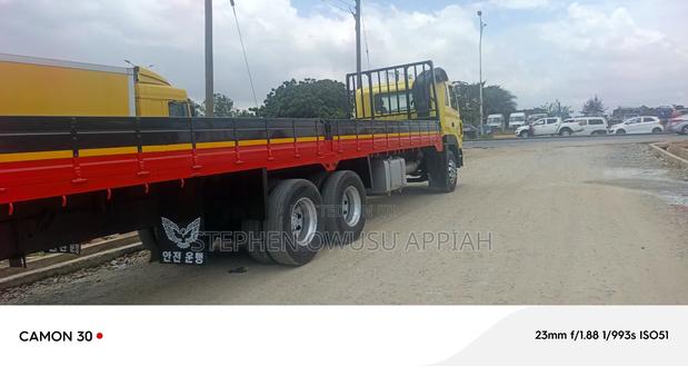 Hyundai Grant 14.5 Tons · Photo 4