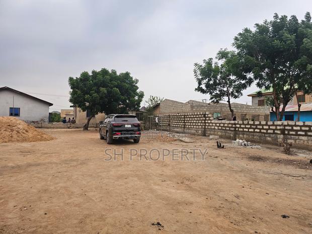 Half Plot of Land for Sale in Santoe, After East Legon Hills Gate. · Photo 4