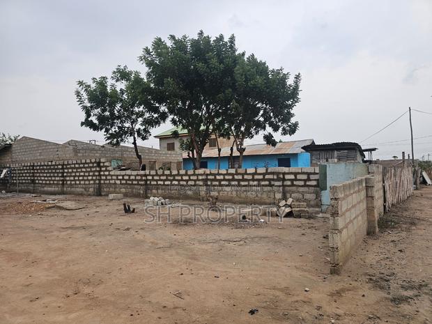 Half Plot of Land for Sale in Santoe, After East Legon Hills Gate. · Photo 7