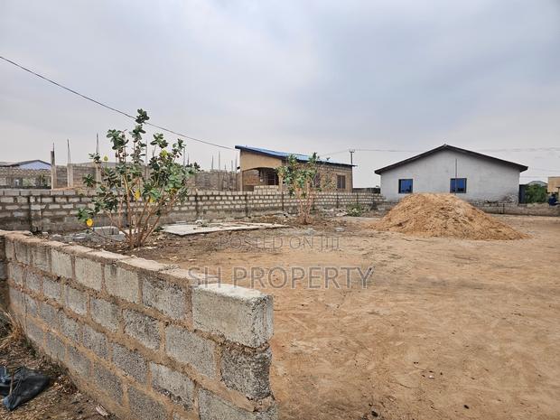 Half Plot of Land for Sale in Santoe, After East Legon Hills Gate. · Photo 1