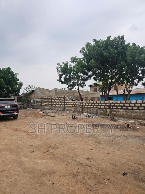 Half Plot of Land for Sale in Santoe, After East Legon Hills Gate. · Photo 6