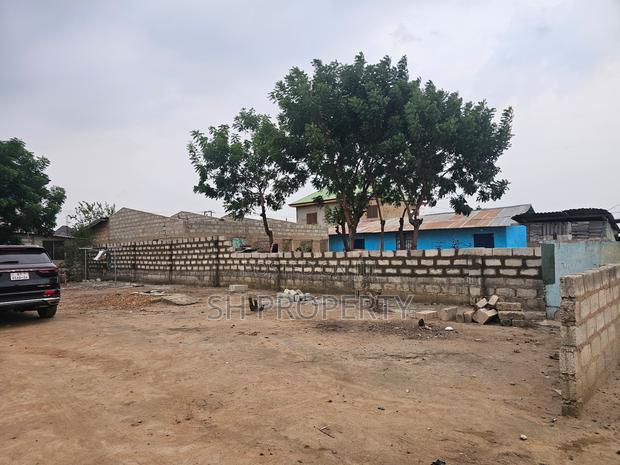Half Plot of Land for Sale in Santoe, After East Legon Hills Gate. · Photo 5