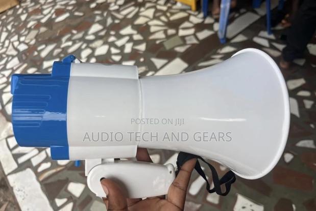 Gm Handheld Megaphone · Photo 2