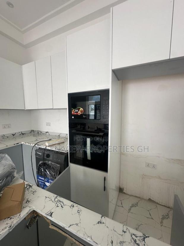 3bdrm House in Old Ashomang for sale · Photo 4